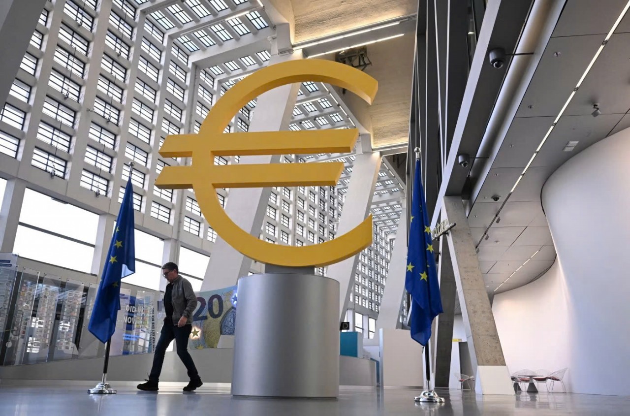 BoE và ECB giữ nguyên lãi suất, để ngỏ chính sách trong tương lai BoE và ECB giữ nguyên lãi suất, để ngỏ chính sách trong tương lai