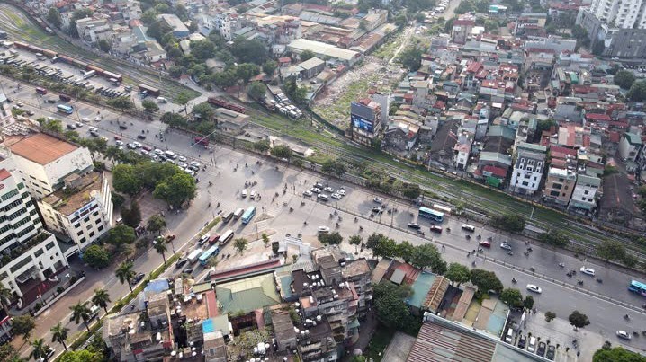 Hà Nội: Phân luồng giao thông tạm thời tại nút Giải Phóng - Kim Đồng