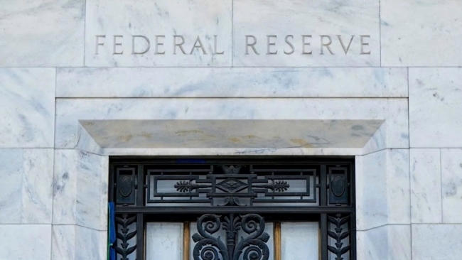 Mỹ mất 92.000 việc làm, đẩy Fed vào tình thế khó khăn