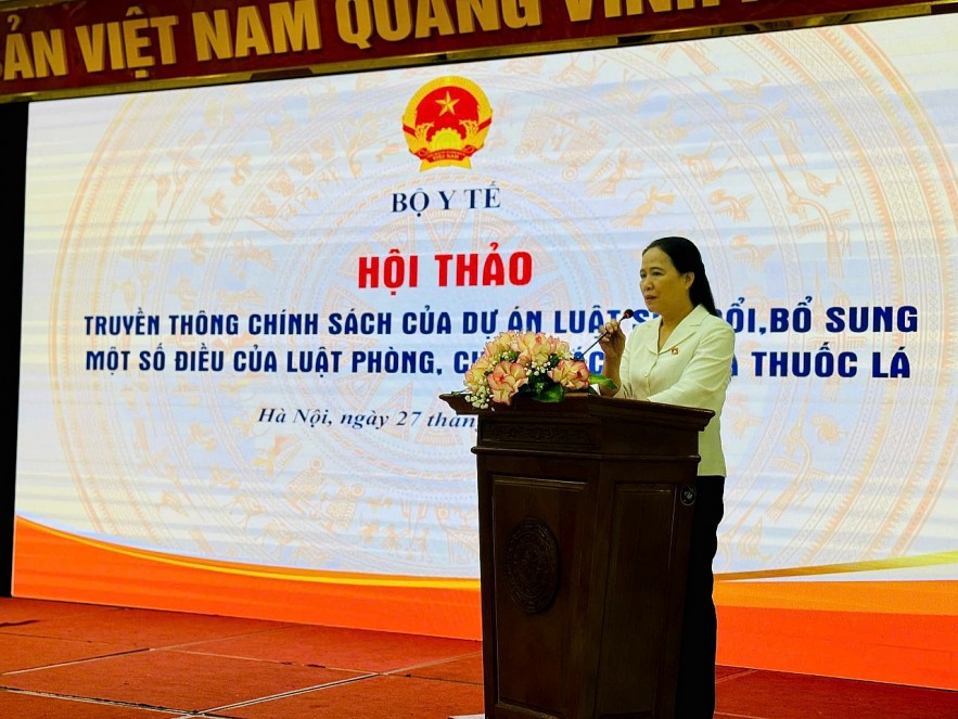 Đề xuất cấm triệt để cơ sở bán buôn, bán lẻ trưng bày thuốc lá Đề xuất cấm triệt để cơ sở bán buôn, bán lẻ trưng bày thuốc lá