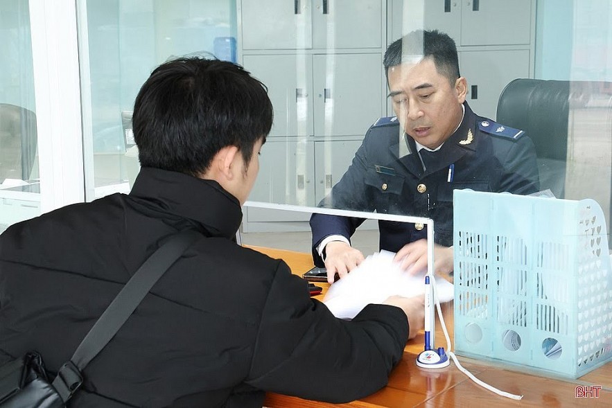 Xuất nhập khẩu tăng tốc, Hải quan khu vực XI thu ngân sách đạt 1.221 tỷ đồng