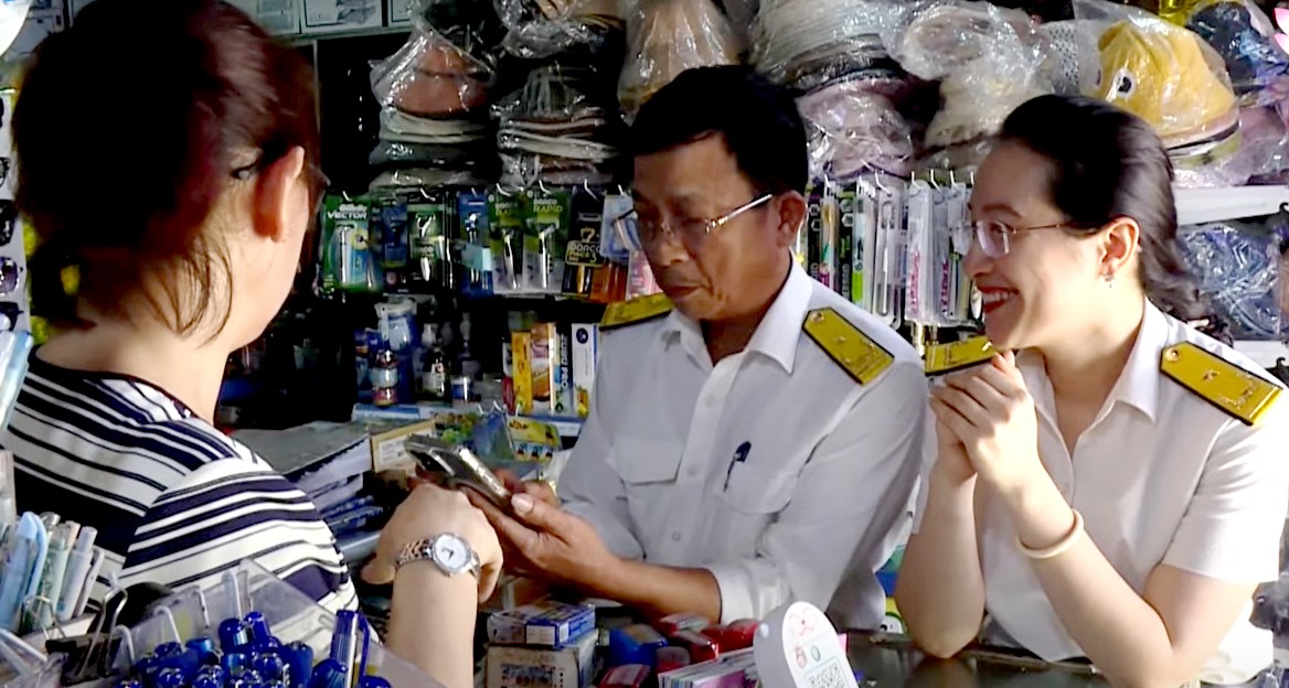 Hộ kinh doanh phải thông báo số tài khoản nhận tiền kinh doanh cho cơ quan thuế