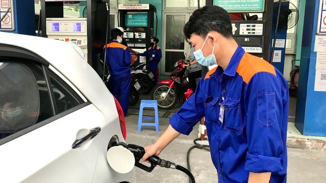 Kéo dài việc giảm thuế nhập khẩu một số mặt hàng xăng dầu về 0% đến 30/6/2026