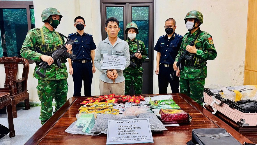 Hải quan chủ trì, phối hợp thu giữ 165 kg ma túy trong hai tháng cao điểm