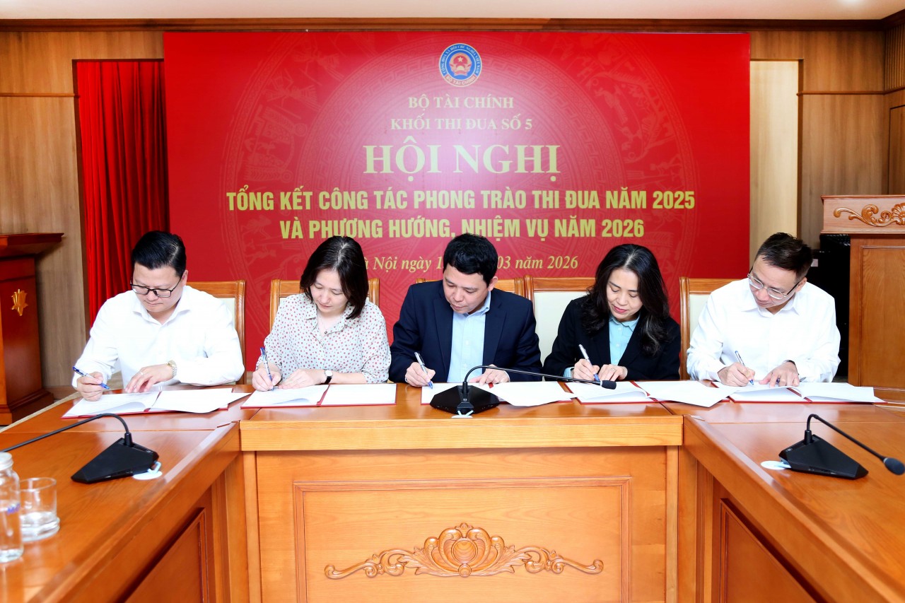 Khối Thi đua số 5 Bộ Tài chính phát động và ký giao ước thi đua năm 2026