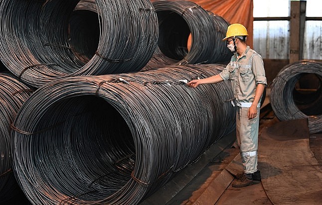 Ngày 15/3: Giá thép và quặng sắt diễn biến ngược chiều