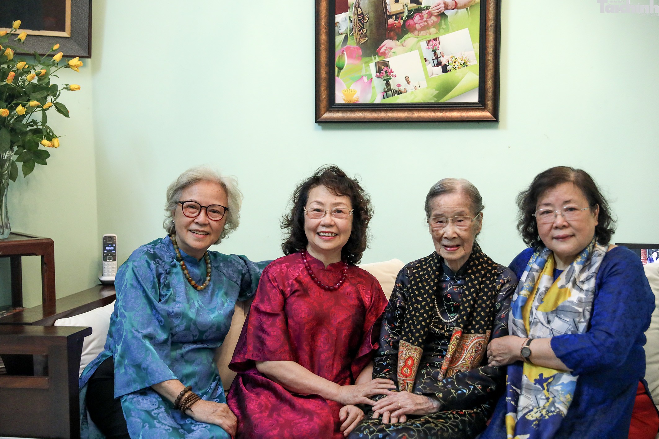 Cụ bà 101 tuổi và niềm tin vào lá phiếu của cử tri