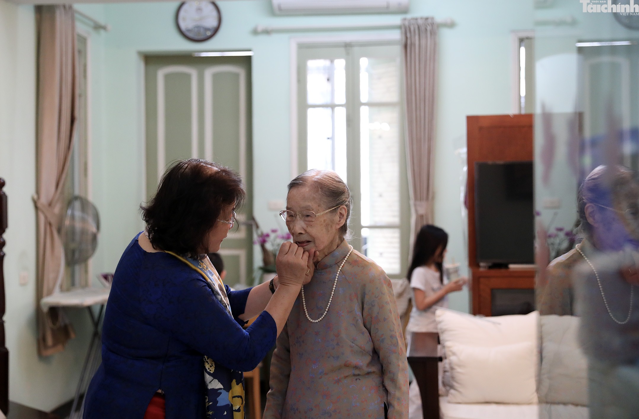 Cụ bà 101 tuổi và niềm tin vào lá phiếu của cử tri