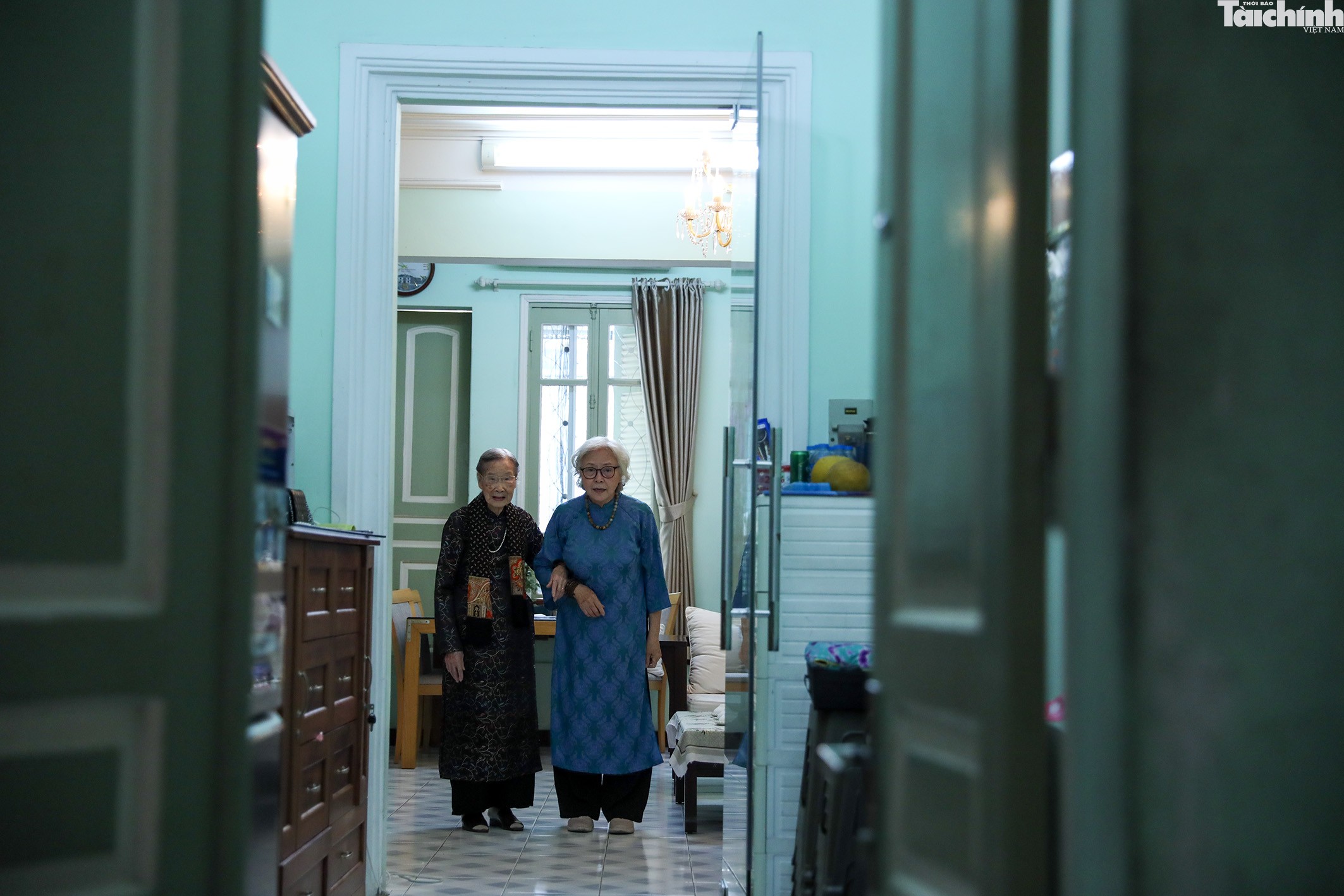 Cụ bà 101 tuổi và niềm tin vào lá phiếu của cử tri