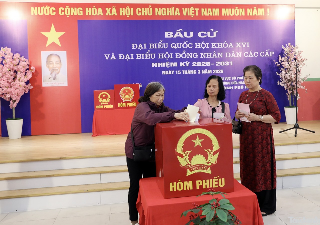 Đến 9 giờ ngày 15/3, nhiều địa phương có tỷ lệ cử tri đi bầu cao