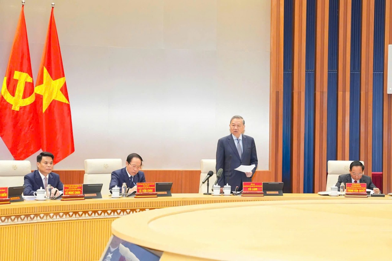 Tổng Bí thư Tô Lâm: Hải Phòng phải trở thành một đô thị biển xanh, thông minh, đáng sống