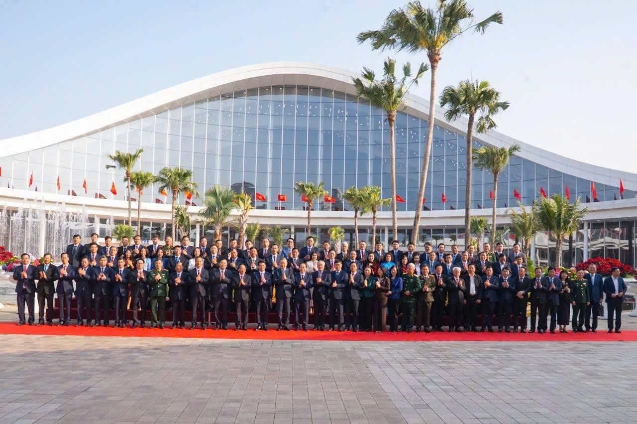 Tổng Bí thư Tô Lâm: Hải Phòng phải trở thành một đô thị biển xanh, thông minh, đáng sống