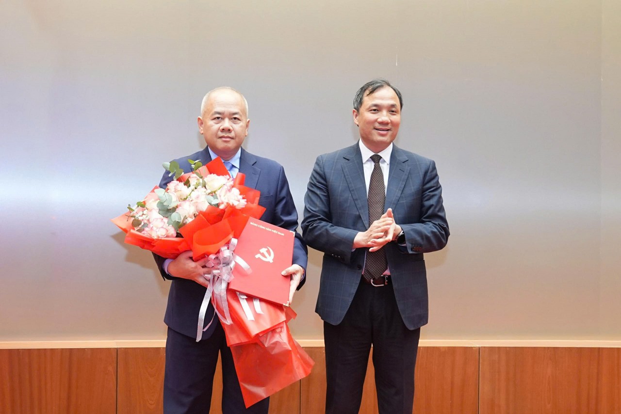 Điều động, chỉ định Thứ trưởng Bộ Tài chính Đỗ Thành Trung giữ chức Phó Bí thư Thành ủy Hải Phòng