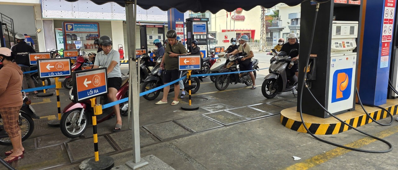 TP. Hồ Chí Minh tăng cường kiểm soát thị trường xăng dầu, xử lý nghiêm hành vi găm hàng