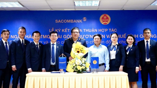 Thuế tỉnh Quảng Ngãi phối hợp cùng Sacombank hỗ trợ hộ kinh doanh chuyển đổi số, triển khai hóa đơn điện tử