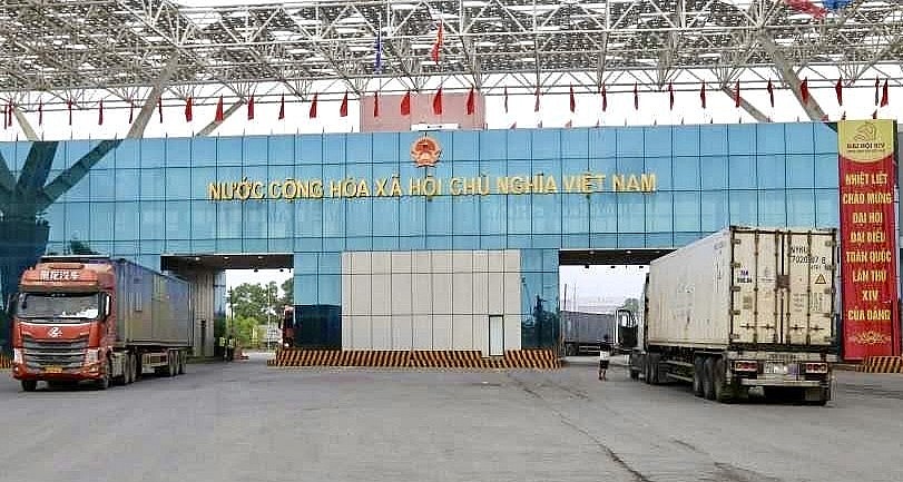 Phục vụ giao lưu quốc phòng biên giới, cửa khẩu Móng Cái tạm dừng thông quan theo khung giờ